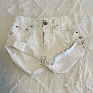White one teaspoon bandits shorts